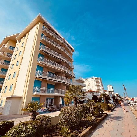 Appartamento Cima - Vista Mare, 3 Camere, Wifi, Family Apartment Lido di Jesolo Esterno foto