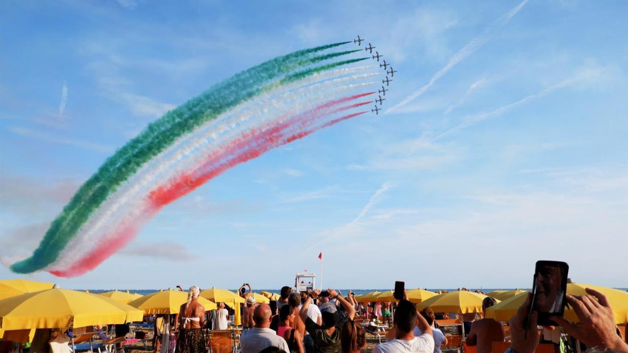 Appartamento Cima - Vista Mare, 3 Camere, Wifi, Family Apartment Lido di Jesolo Esterno foto