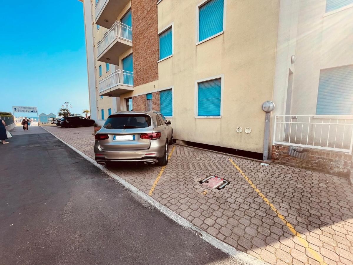 Appartamento Cima - Vista Mare, 3 Camere, Wifi, Family Apartment Lido di Jesolo Esterno foto