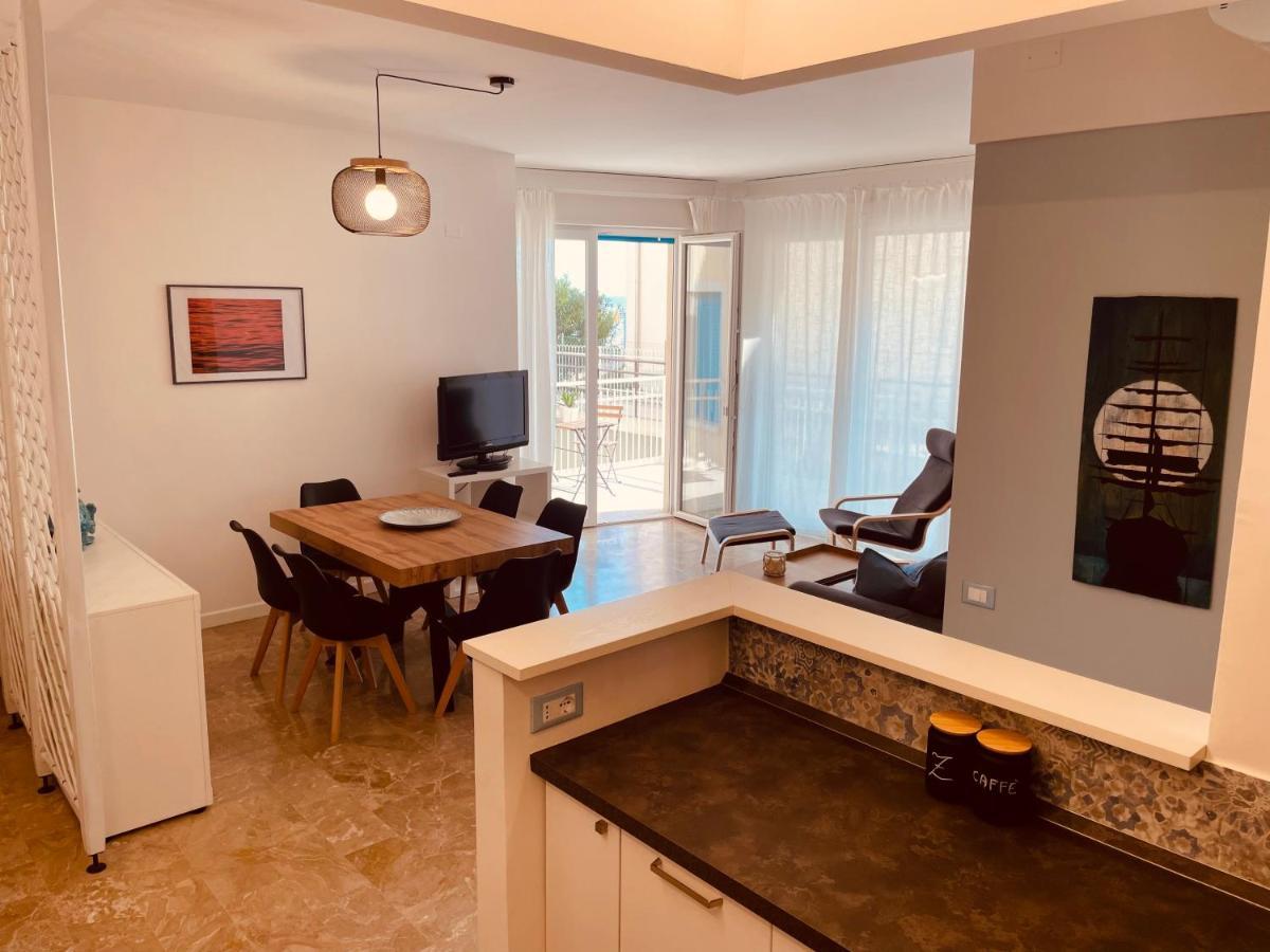 Appartamento Cima - Vista Mare, 3 Camere, Wifi, Family Apartment Lido di Jesolo Esterno foto